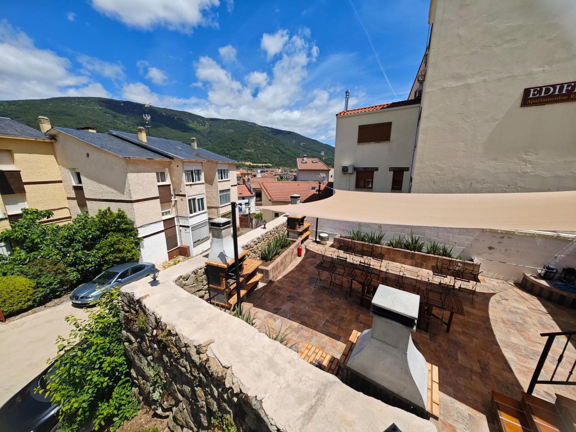 Casa Del Castillo By Naturadrada La Adrada Exteriör bild